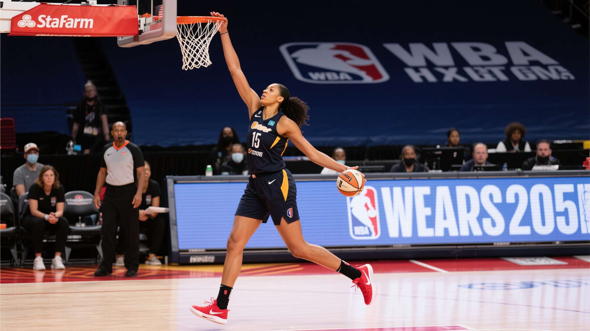 她为张子宇打样！李月汝替补出战4分钟仅3分 女姚明或不适合WNBA